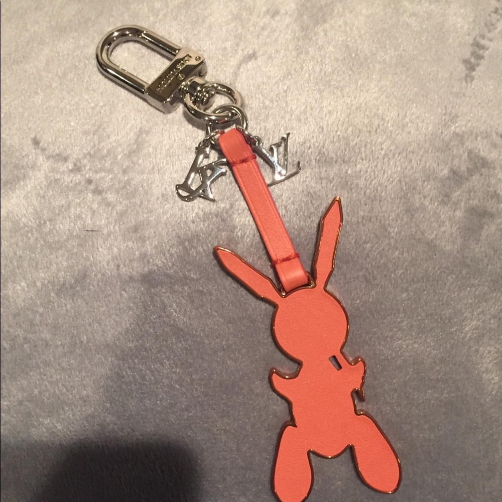 Louis Vuitton Jeff Koons Rabbit Charm - Picture 5 of 5